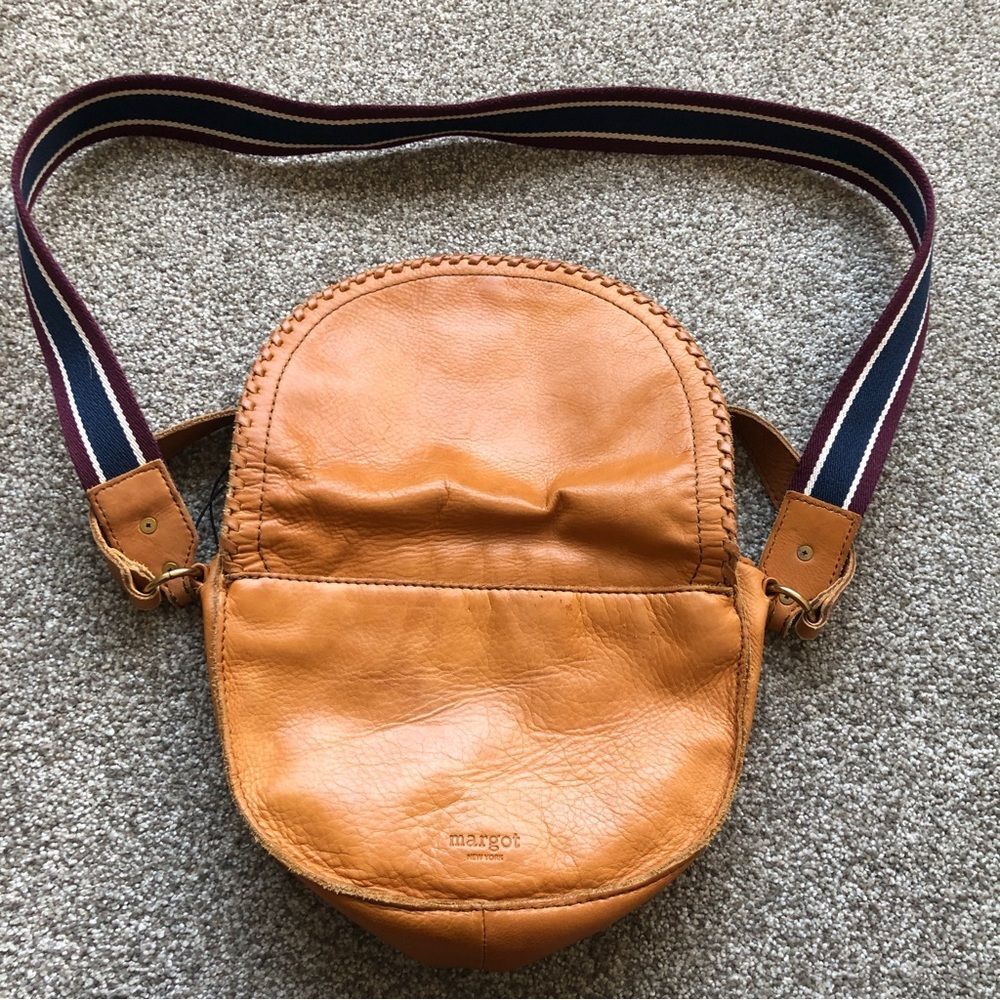 MARGOT NEW YORK BROWN GENUINE LEATHER SHOULDER BAG - Picture 7 of 13
